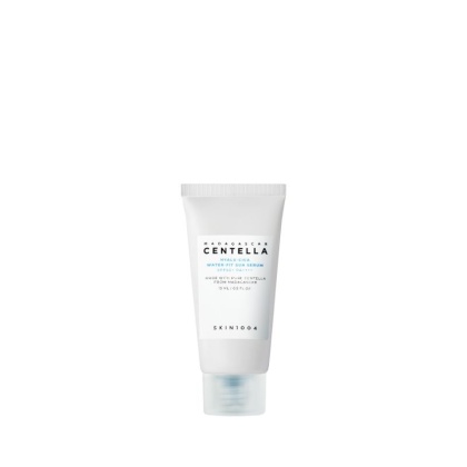 SKIN1004 Hyalu-Cica Water-Fit Sun Serum Lekki nawilżający krem przeciwsłoneczny SPF 50+ PA++++, 15 ml
